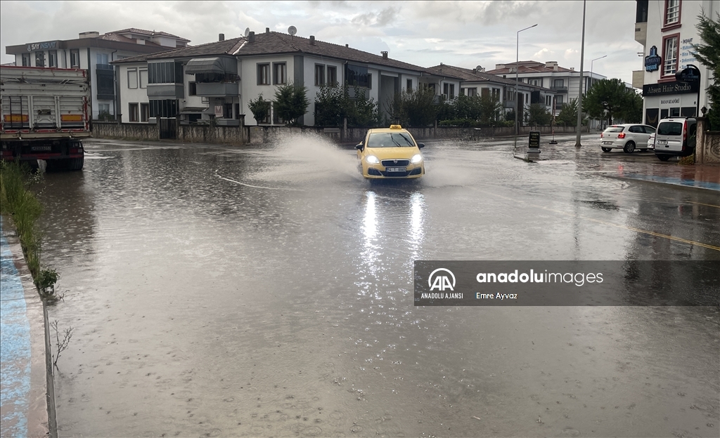 Sakarya'da sağanak etkili oldu