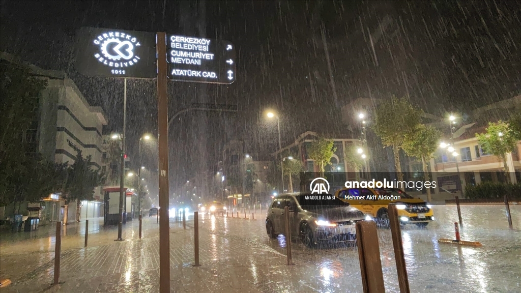 Tekirdağ'da sağanak etkili oluyor