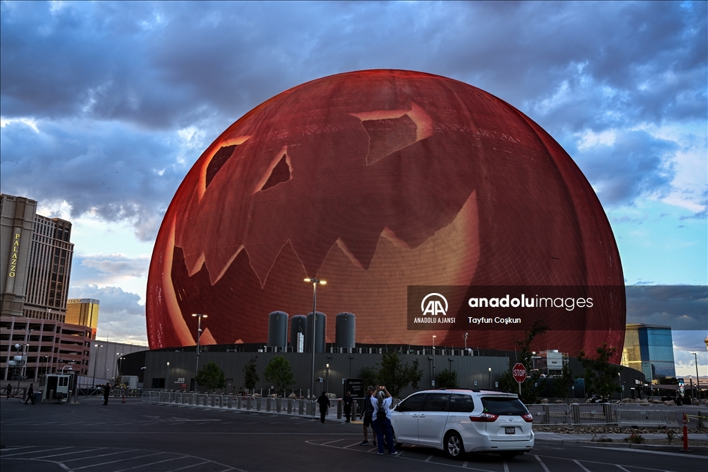 Las Vegas'taki Dünya'nın en büyük LED küresi MSG Sphere