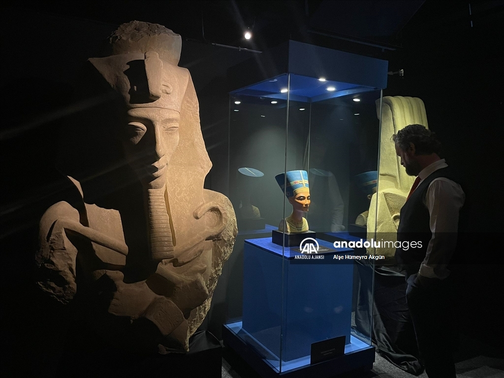 "Gizemli Firavun TutAnkhAmun'un Hazineleri" İstanbul Akvaryum'da açıldı