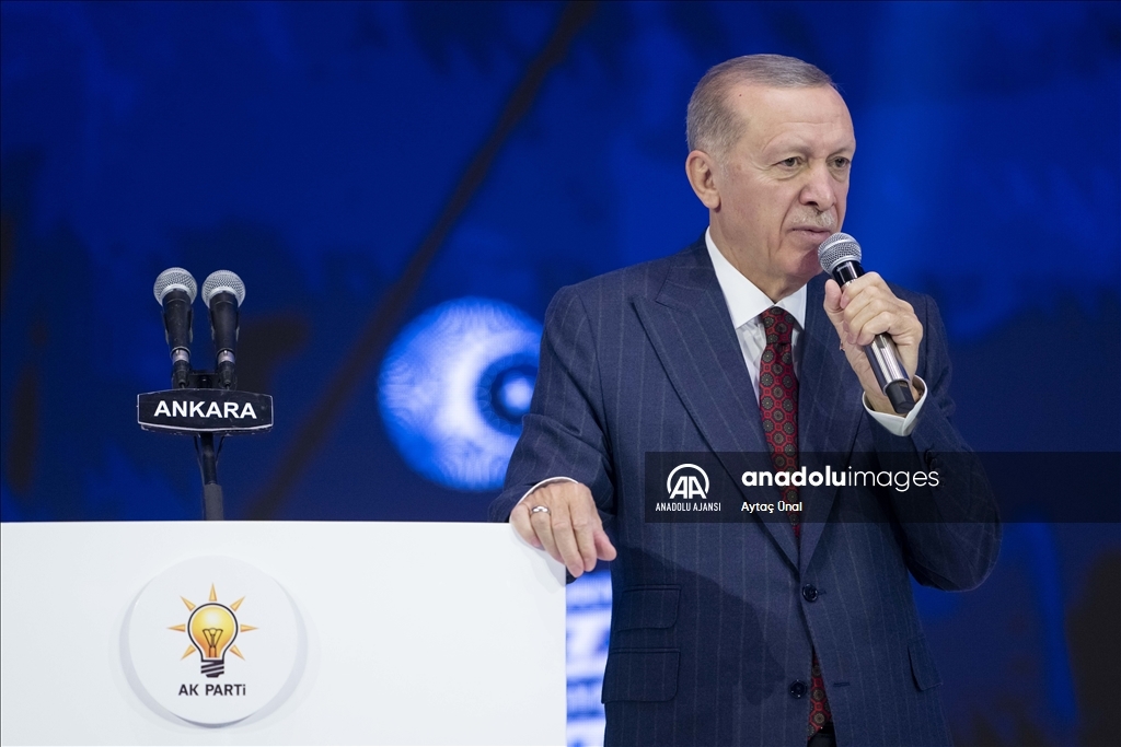 AK Parti 4. Olağanüstü Büyük Kongresi başladı