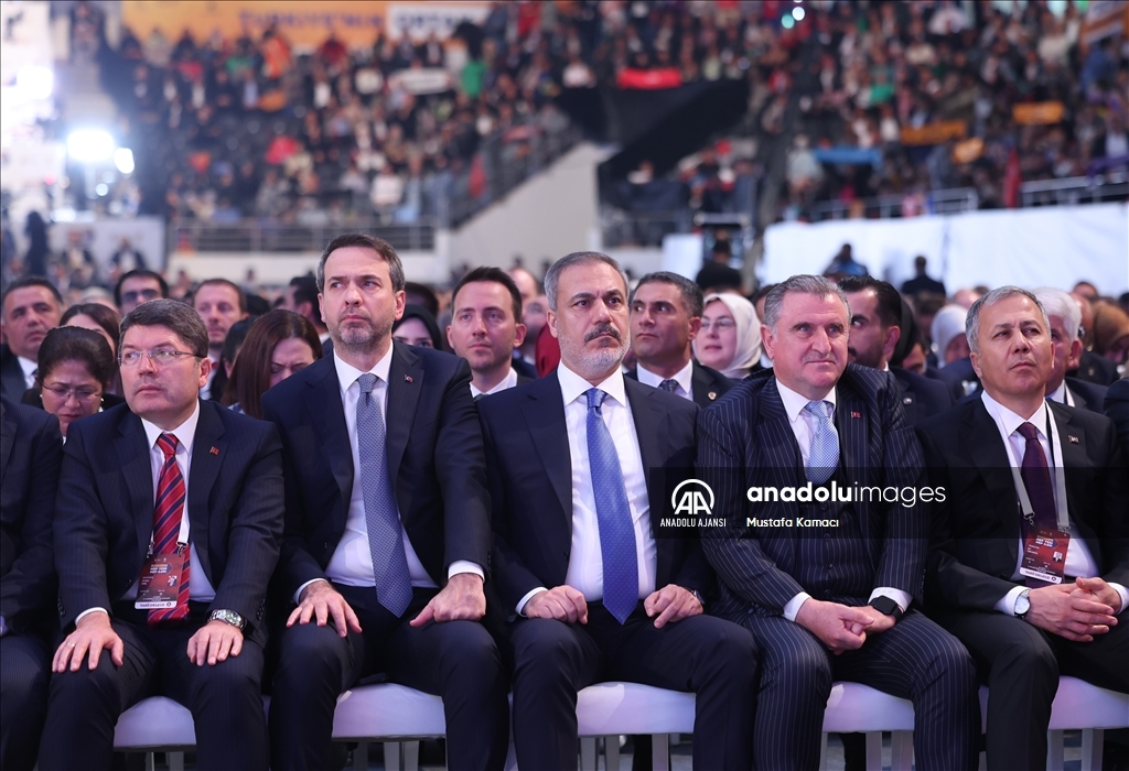 AK Parti 4. Olağanüstü Büyük Kongresi başladı