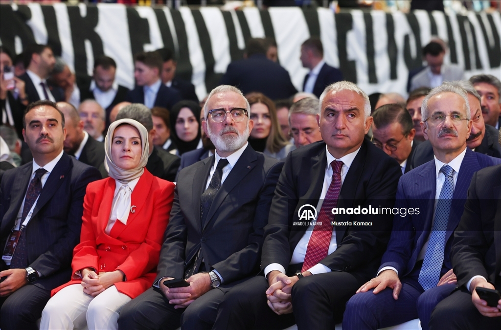 AK Parti 4. Olağanüstü Büyük Kongresi başladı