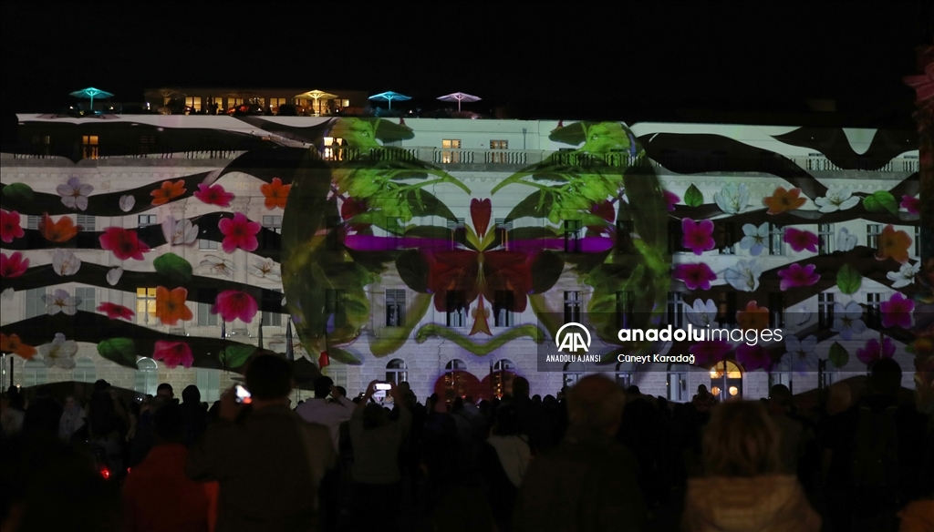 Berlin'de ışık festivali başladı