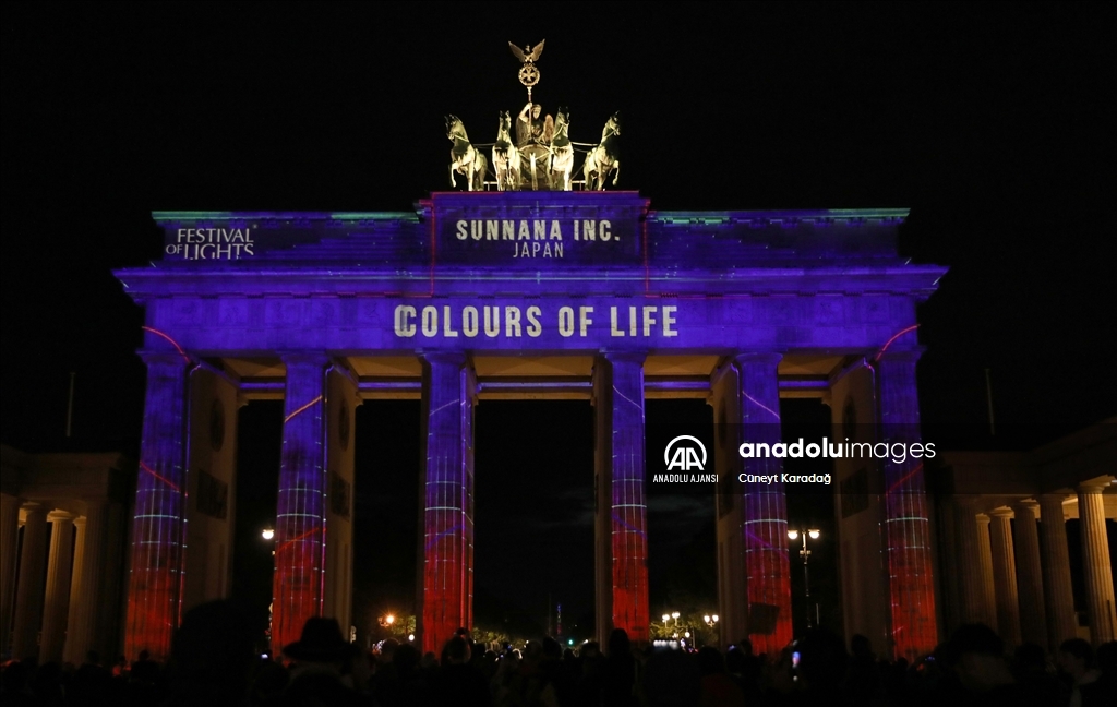 Berlin'de ışık festivali başladı