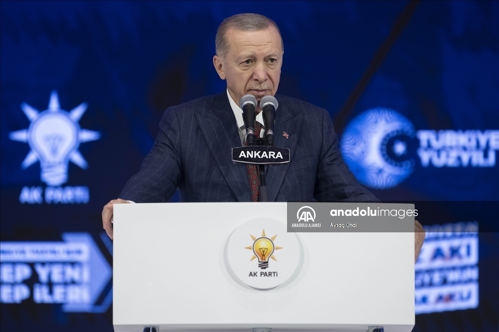 AK Parti 4. Olağanüstü Büyük Kongresi başladı