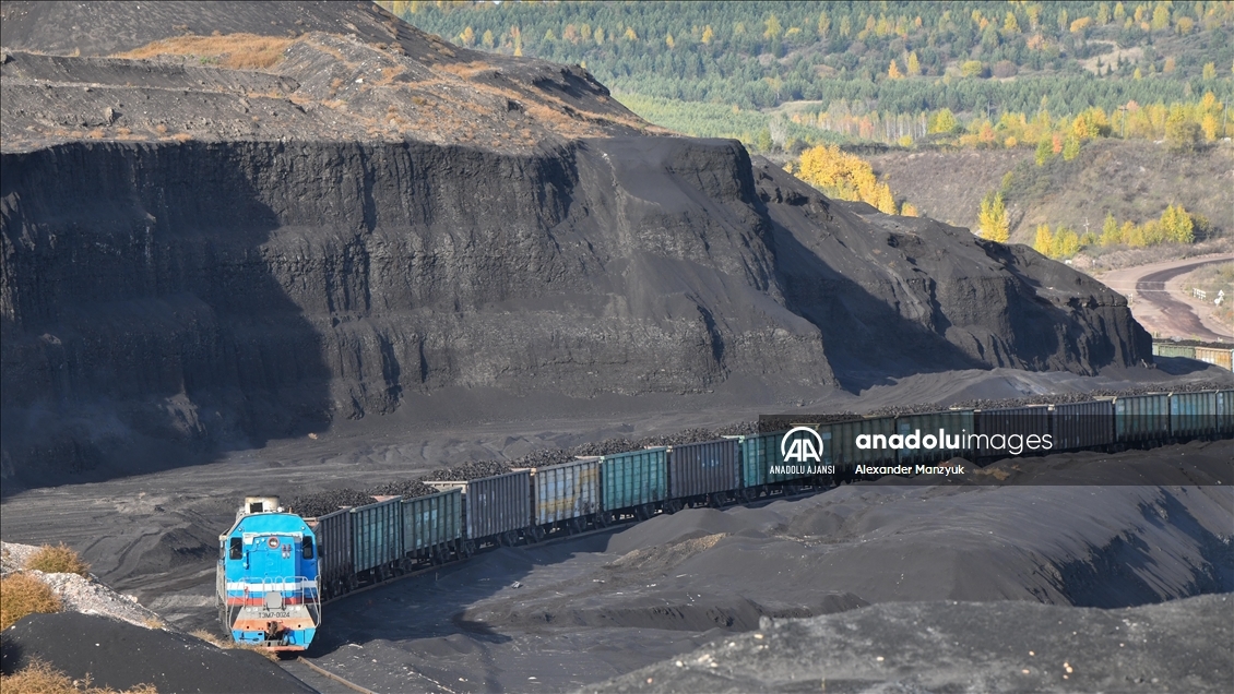 Rusya'da bulunan Borodino açık ocak kömür madeni