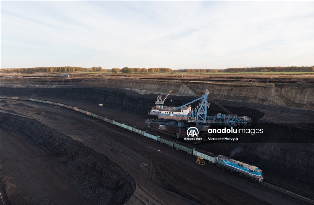 Rusya'da bulunan Borodino açık ocak kömür madeni