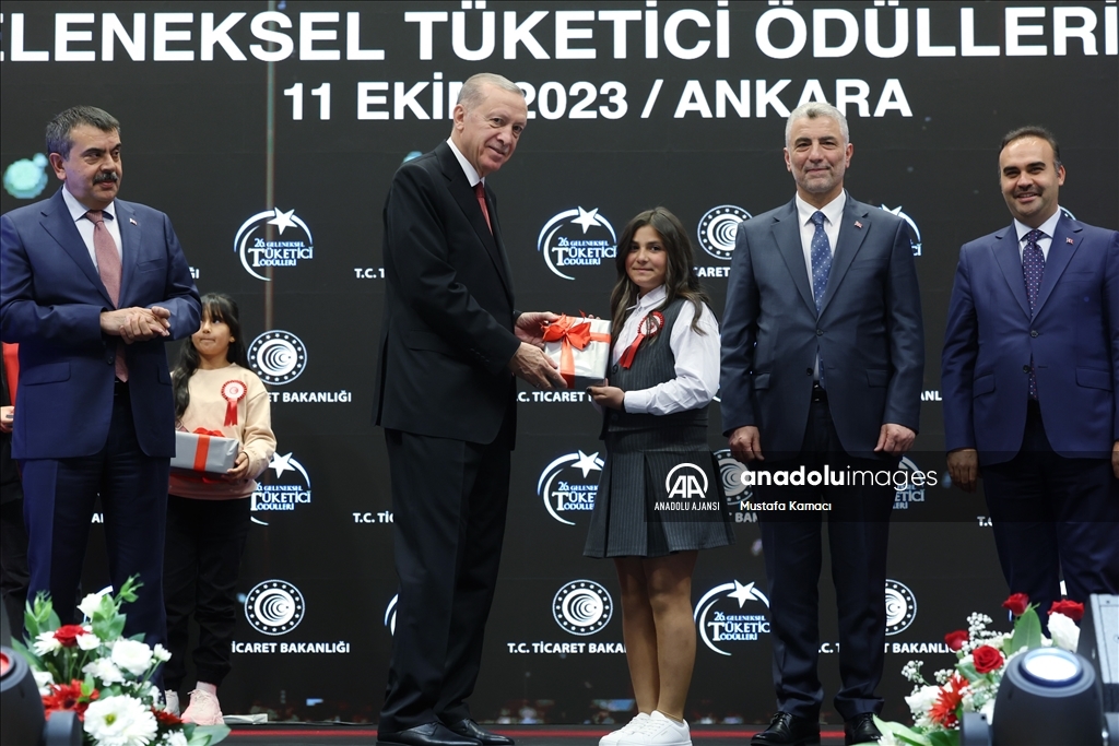 Cumhurbaşkanı Erdoğan, 26. Geleneksel Tüketici Ödülleri Törenine katıldı