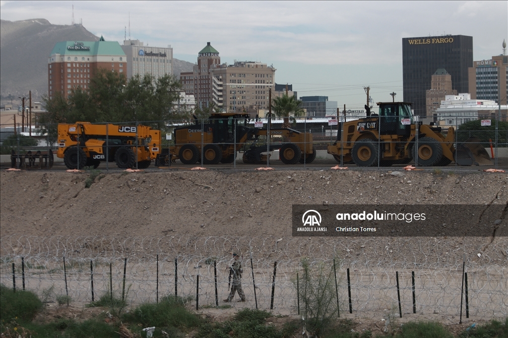 Ciudad Juarez'de sınır duvarı genişletme çalışması başladı