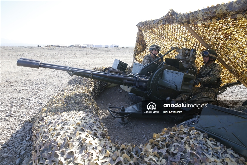 Kırgızistan'da, KGAÖ Barış Gücü Kuvvetlerinin "Sarsılmaz Kardeşlik-2023" tatbikatı