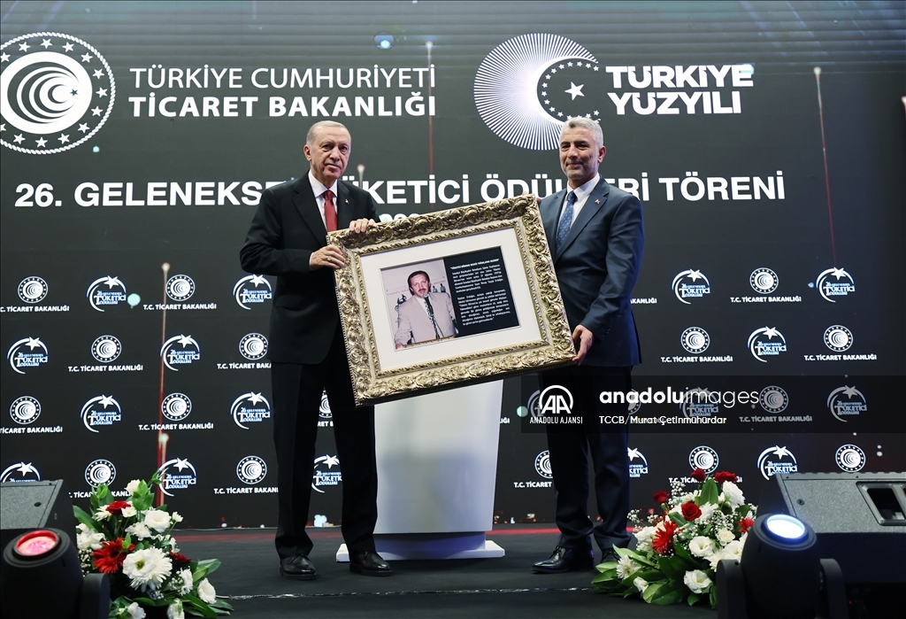 Cumhurbaşkanı Erdoğan, 26. Geleneksel Tüketici Ödülleri Törenine katıldı