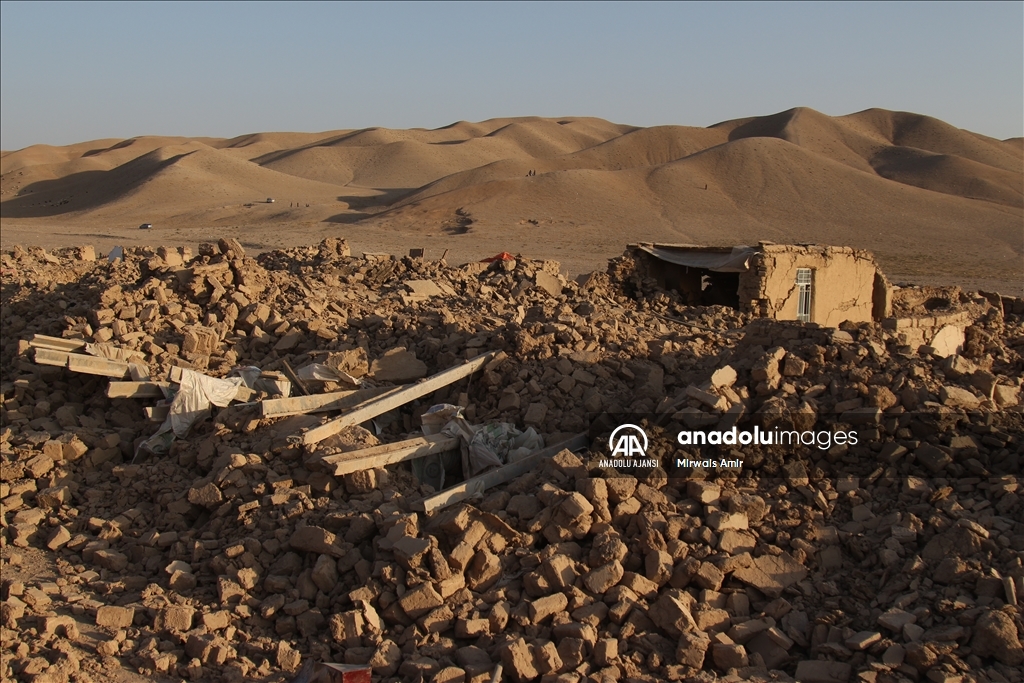 Afganistan'da art arda yeni depremler