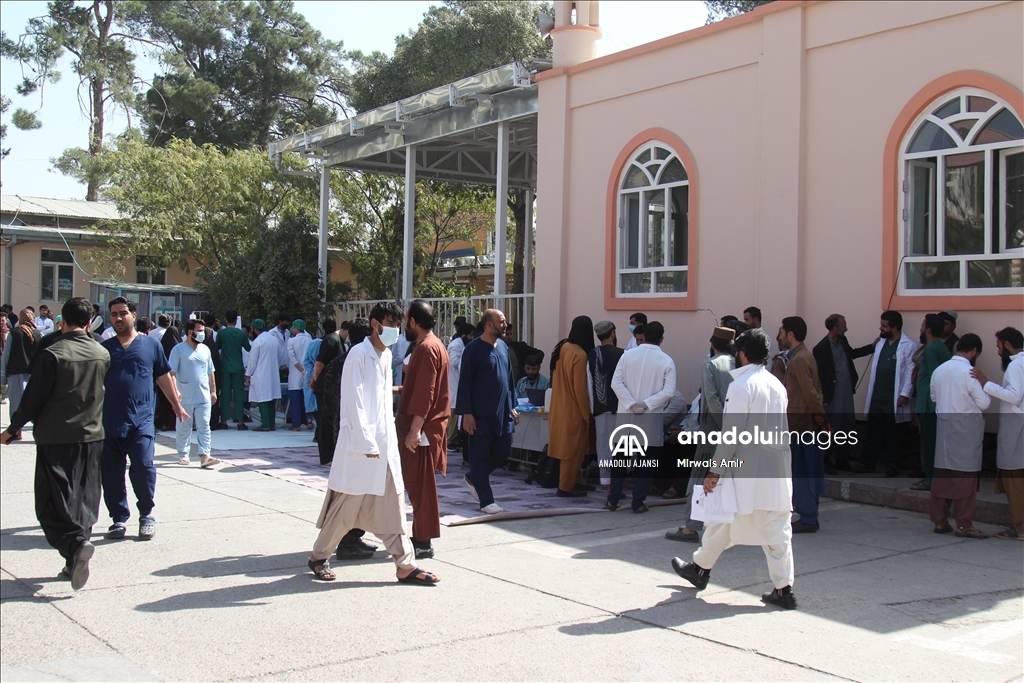 Afganistan'da art arda yeni depremler