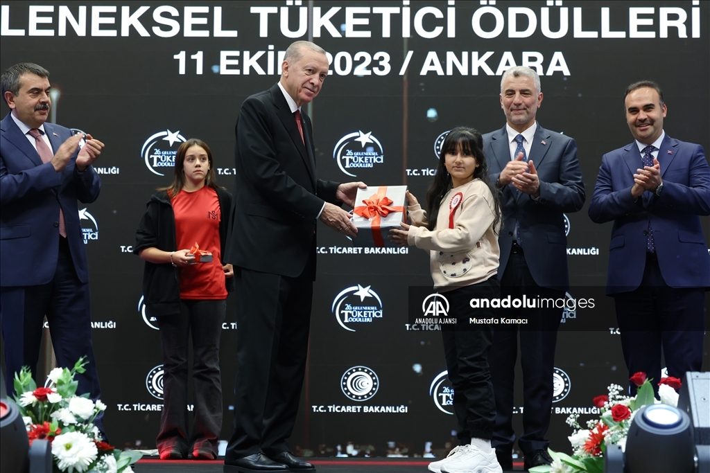 Cumhurbaşkanı Erdoğan, 26. Geleneksel Tüketici Ödülleri Törenine katıldı