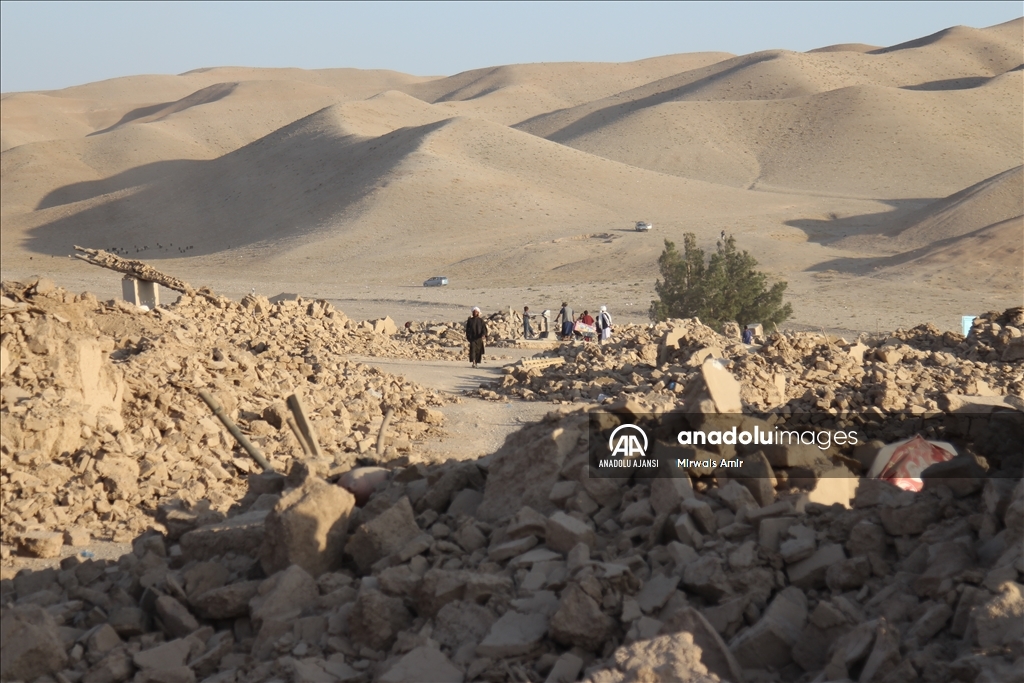 Afganistan'da art arda yeni depremler