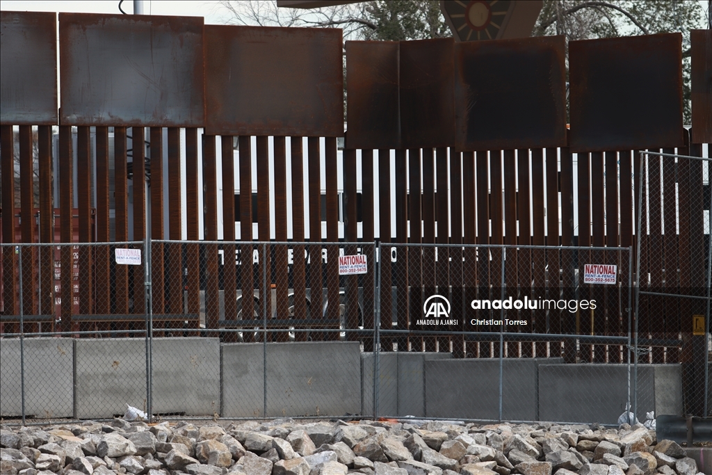 Ciudad Juarez'de sınır duvarı genişletme çalışması başladı