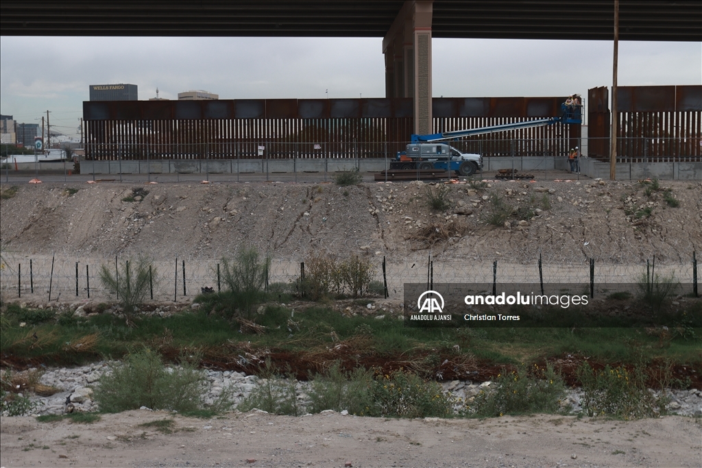 Ciudad Juarez'de sınır duvarı genişletme çalışması başladı