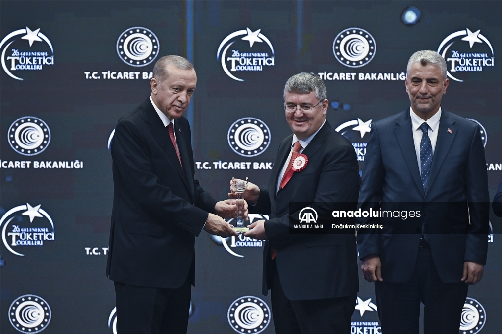 Cumhurbaşkanı Erdoğan, 26. Geleneksel Tüketici Ödülleri Törenine katıldı