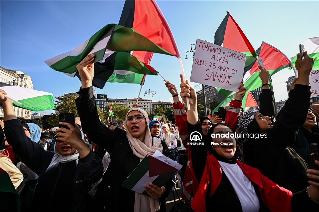 İtalya ve Malta'da binlerce kişi Filistin'e destek için bir araya geldi