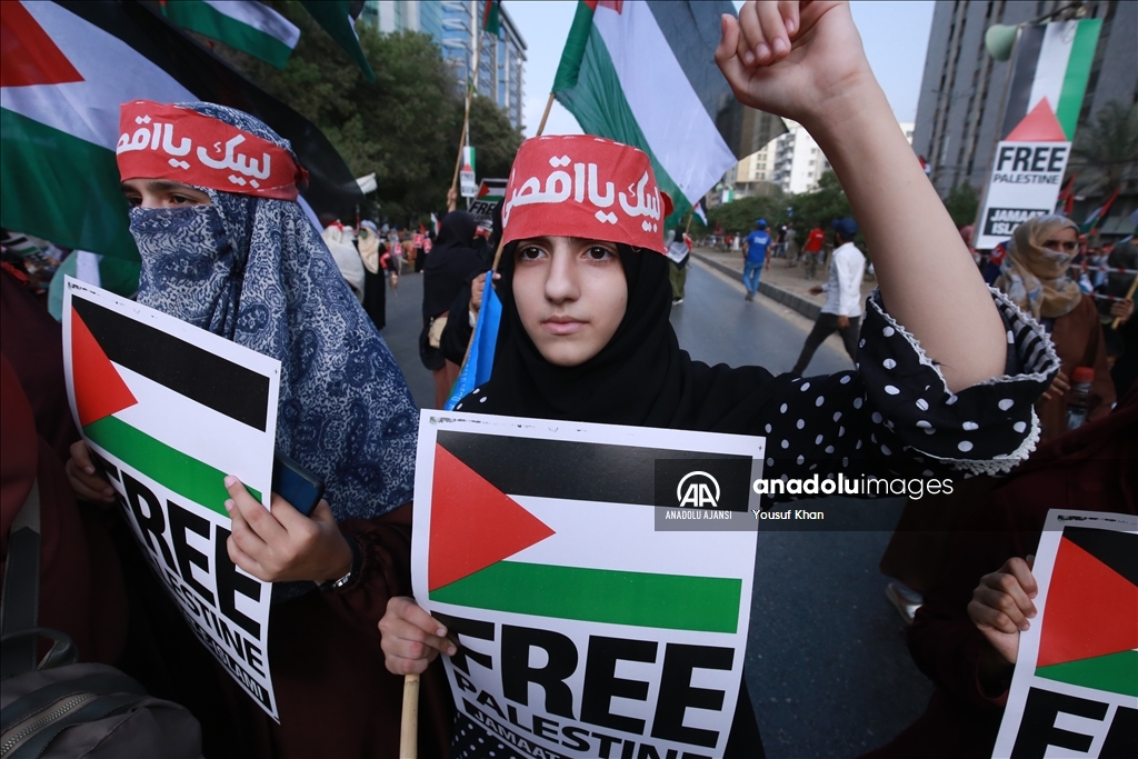 Pakistan'da Filistin'e destek gösterisi düzenlendi