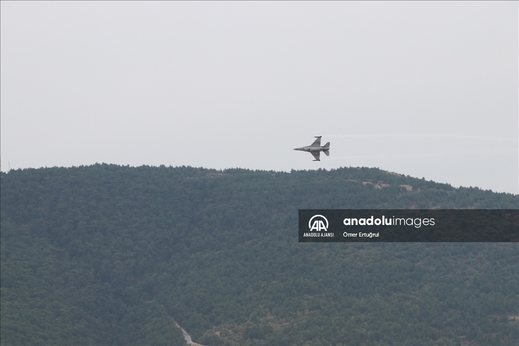 SOLOTÜRK, Yozgat semalarında gösteri uçuşu yaptı
