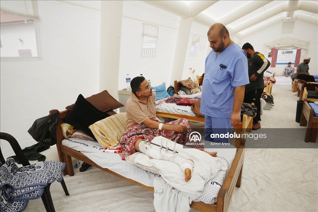 İsrail, abluka altındaki Gazze'ye saldırılarını 10. gününde sürdürüyor