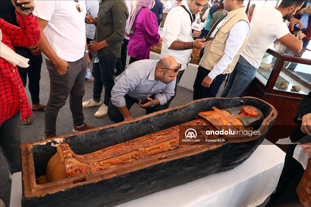 Mısır'ın El Minye vilayetinde yeni eserler keşfedildi