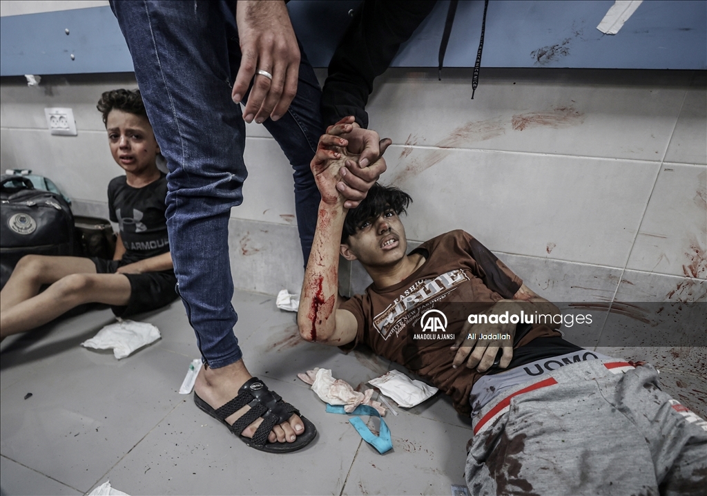 İsrail'in Gazze'deki El-Ehli Baptist Hastanesi'ni bombalaması sonucu ölü sayısı 500'e yükseldi