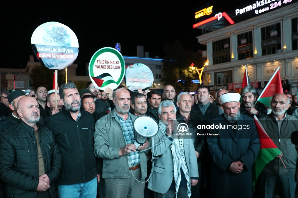 İsrail'in Gazze'deki hastane saldırısı Erzurum ve Erzincan'da protesto edildi