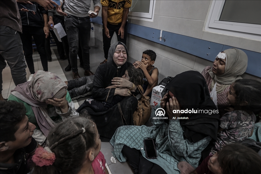 İsrail'in Gazze'deki El-Ehli Baptist Hastanesi'ni bombalaması sonucu ölü sayısı 500'e yükseldi
