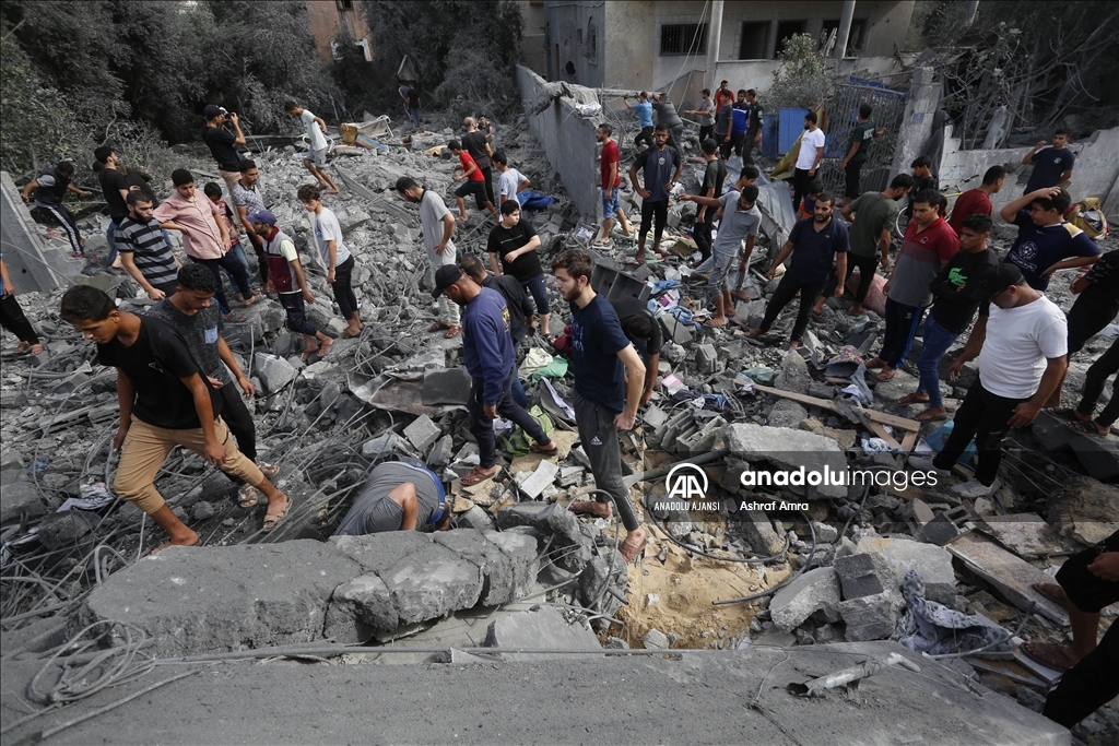 Savaşın 11'inci gününde İsrail'in Gazze'ye saldırıları sürüyor