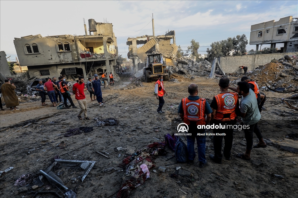 Savaşın 11'inci gününde İsrail'in Gazze'ye saldırıları sürüyor