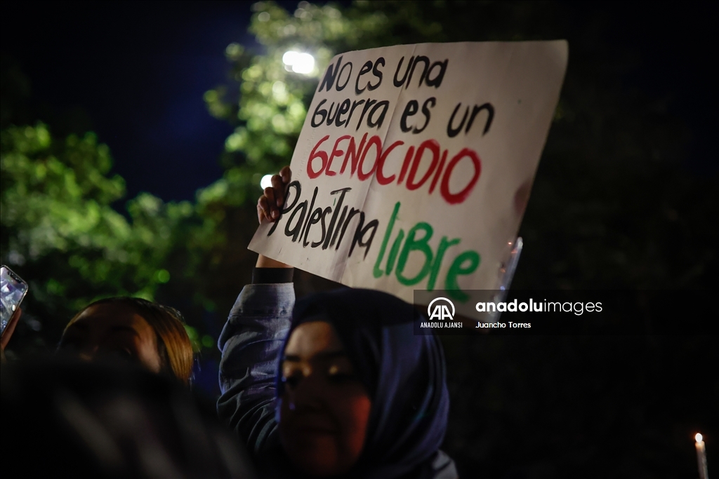 İsrail'in Gazze'deki hastaneye saldırısı Bogota'da protesto edildi 