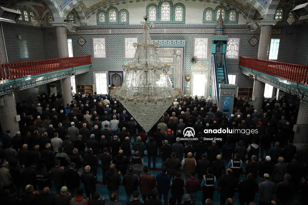 Sakarya'da İsrail'in saldırılarında ölenler için gıyabi cenaze namazı