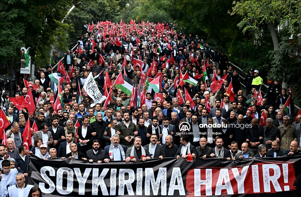 Ankara'da, Gazze'deki hastanede hayatını kaybedenler için destek gösterisi düzenlendi