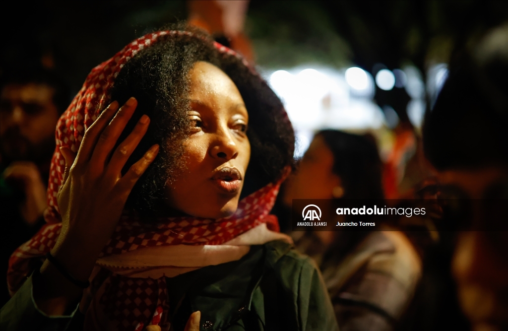 İsrail'in Gazze'deki hastaneye saldırısı Bogota'da protesto edildi 