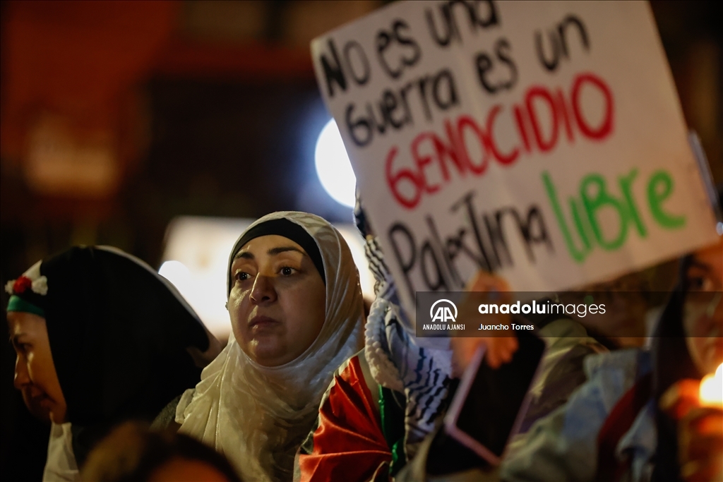 İsrail'in Gazze'deki hastaneye saldırısı Bogota'da protesto edildi 