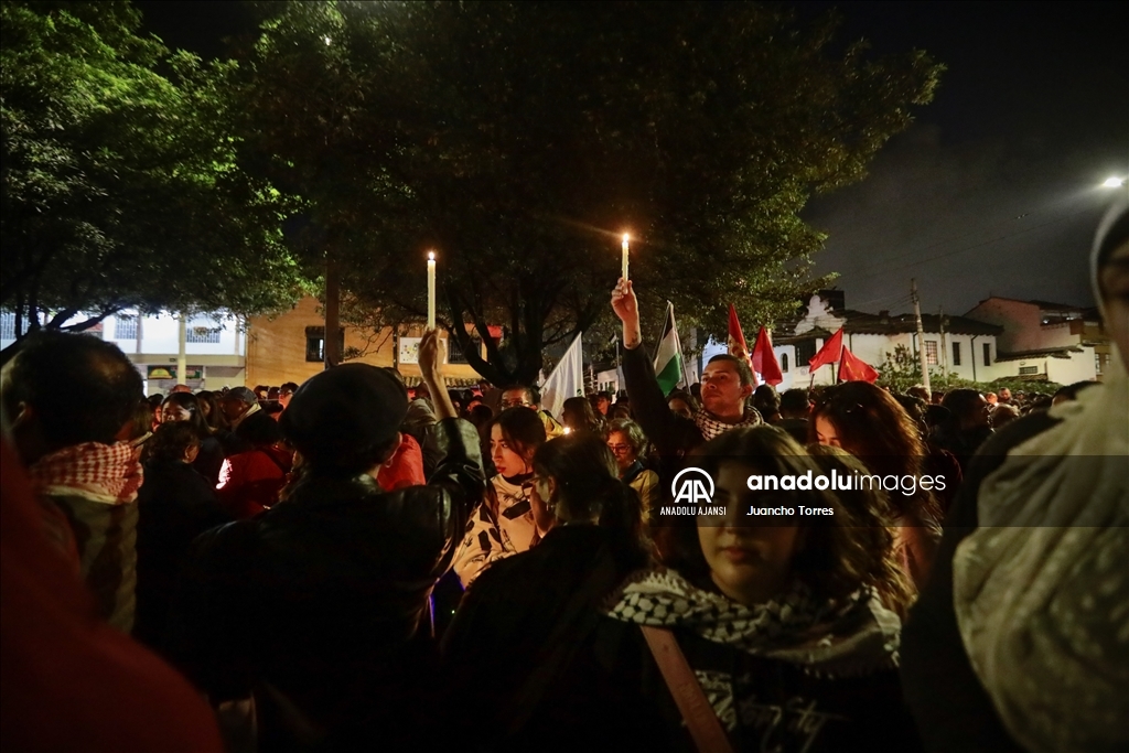 İsrail'in Gazze'deki hastaneye saldırısı Bogota'da protesto edildi 