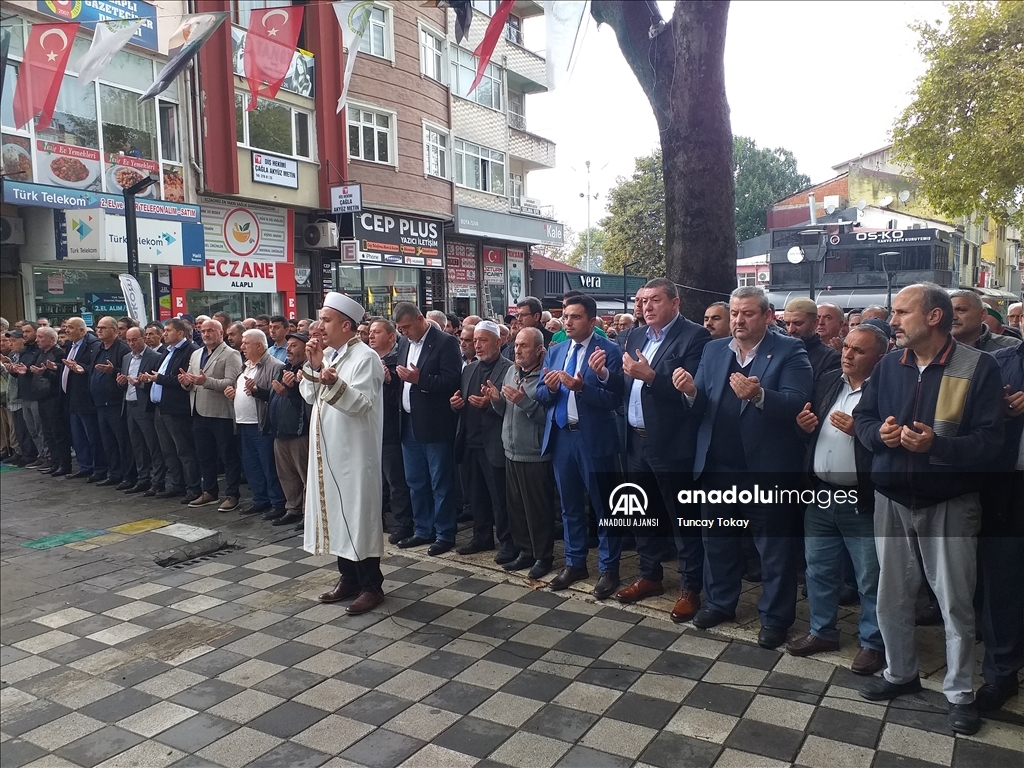 Zonguldak'ta İsrail ile Filistin arasındaki savaşta hayatını kaybedenler için gıyabi cenaze namazı kılındı