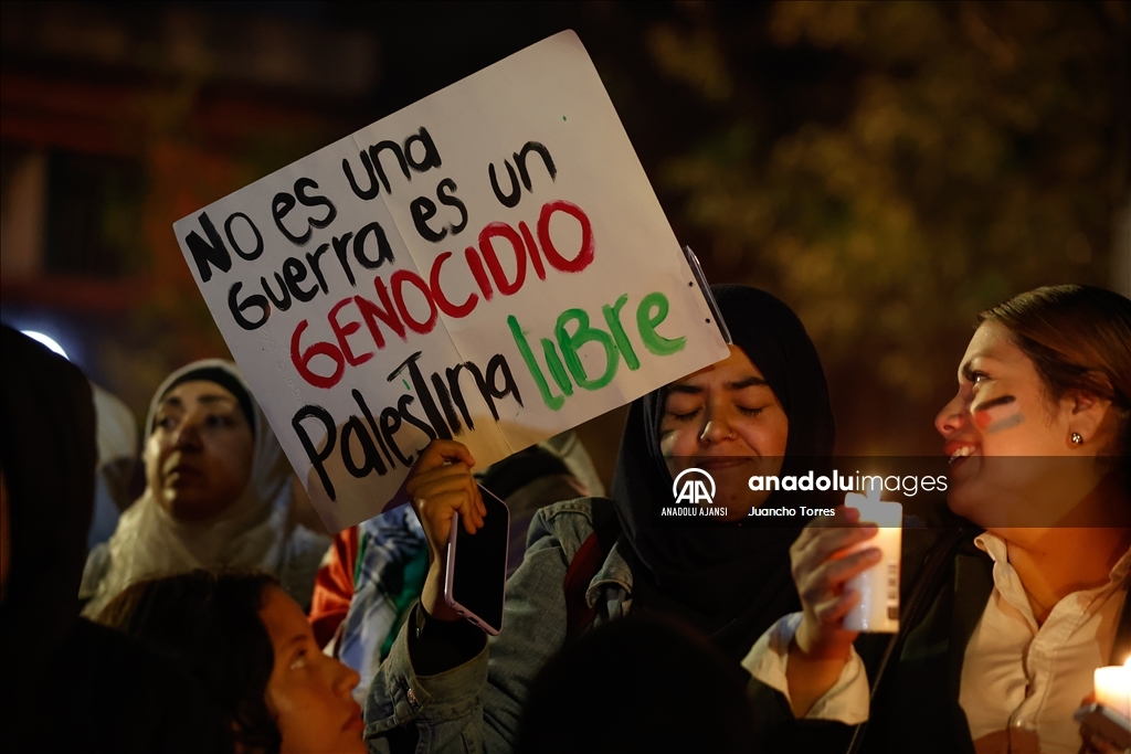 İsrail'in Gazze'deki hastaneye saldırısı Bogota'da protesto edildi 