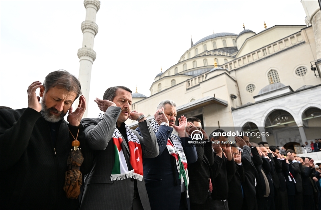 Ankara'da, Gazze'deki hastanede hayatını kaybedenler için destek gösterisi düzenlendi