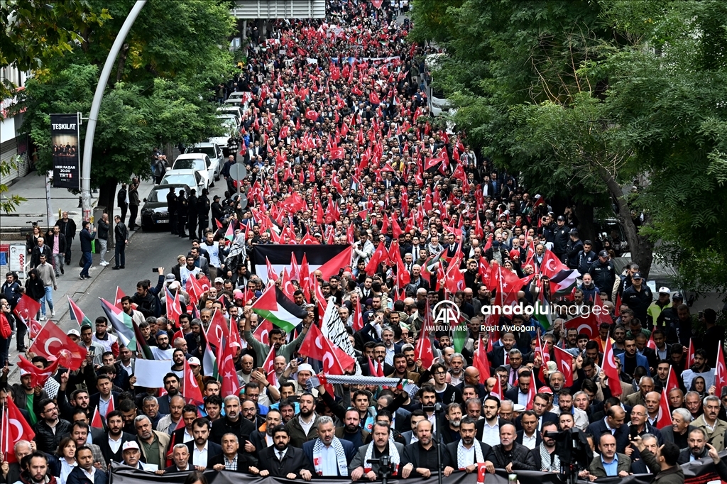 Ankara'da, Gazze'deki hastanede hayatını kaybedenler için destek gösterisi düzenlendi