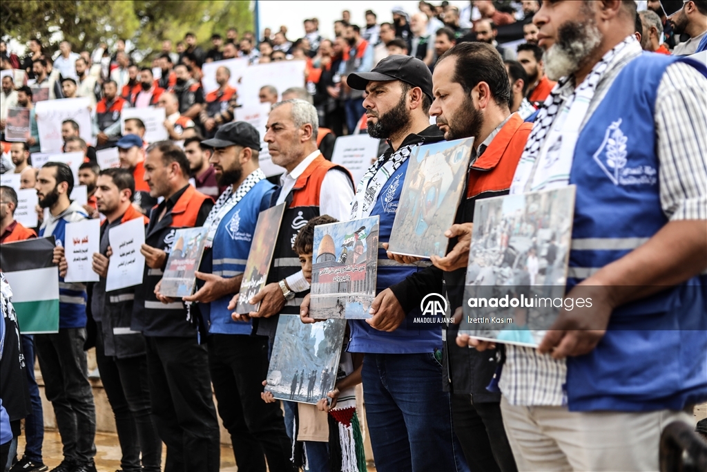 İdlib'de insani yardım çalışanları, Gazze'ye destek için gösteri düzenledi