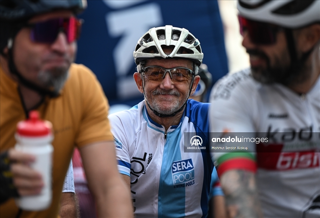 Granfondo İzmir Yol Bisiklet Yarışı başladı