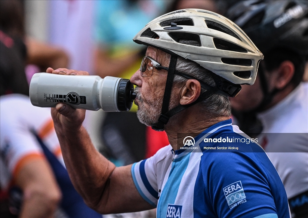 Granfondo İzmir Yol Bisiklet Yarışı başladı