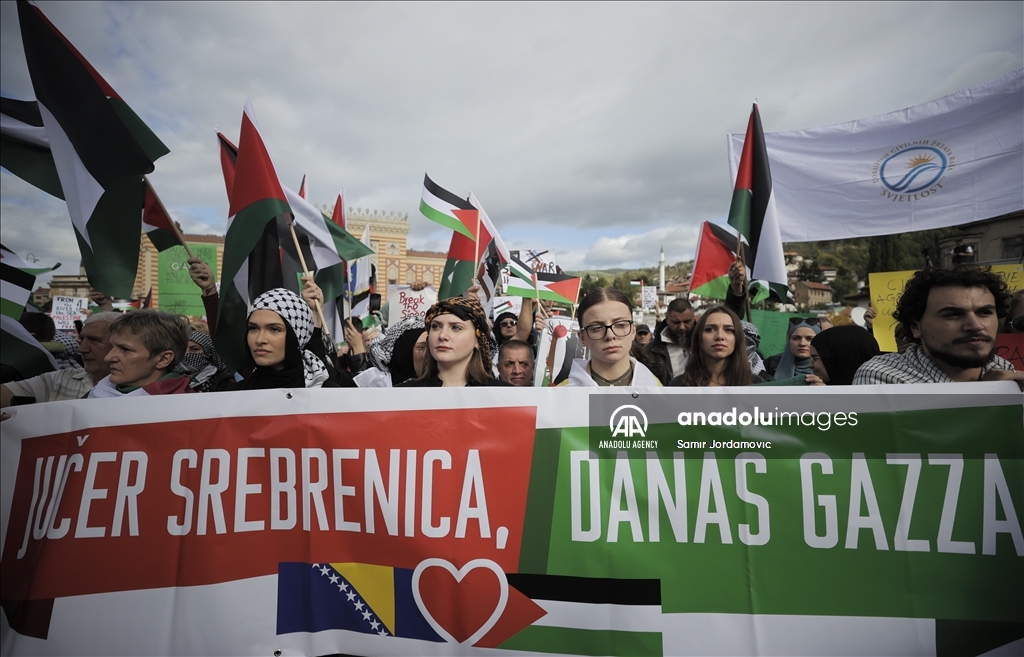 Hiljade ljudi na skupu podrške narodu Palestine u Sarajevu: "Zaustavite genocid u Gazi"