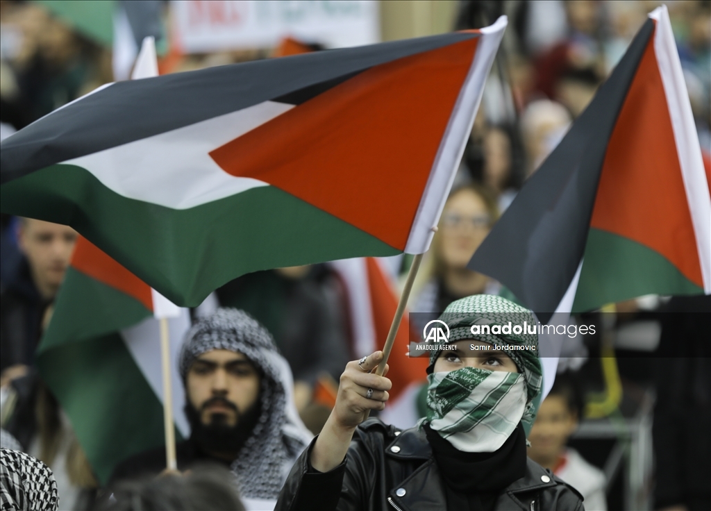 Hiljade ljudi na skupu podrške narodu Palestine u Sarajevu: "Zaustavite genocid u Gazi"
