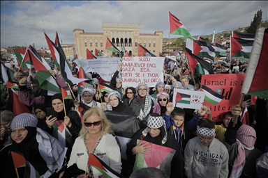 Hiljade ljudi na skupu podrške narodu Palestine u Sarajevu: "Zaustavite genocid u Gazi"