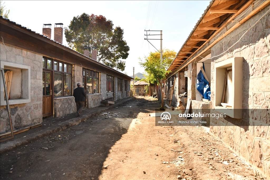 Şebinkarahisar'da restore edilen Taşhan ve arastalar turizme değer katacak